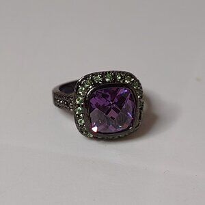 Pretty Size 7.25 Purple And Black Ring